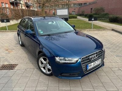 Gebraucht Audi A4 Ambition 177 PS (130 kW) 2012 Blau Kombi