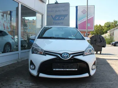 Gebraucht Toyota Yaris Edition-S 73 PS (53 kW) 2017 Super (pure) white ii Kleinwagen