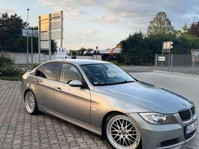 Gebraucht BMW 325 218 PS (160 kW) 2005 Limousine