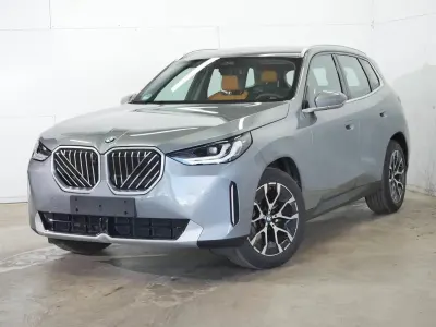 Gebraucht BMW X3 Sport Line 197 PS (144 kW) 2025 Grau SUV