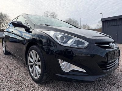 Gebraucht Hyundai i40 Edition 134 PS (98 kW) 2011 Schwarz Kombi