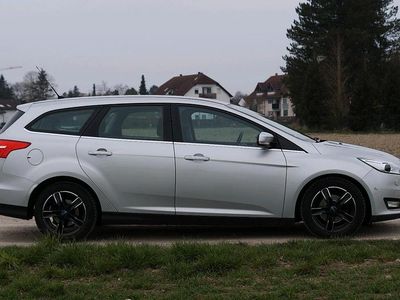 Usata Ford Focus Titanium 125 CV (91 kW) 2015 Argento Station wagon