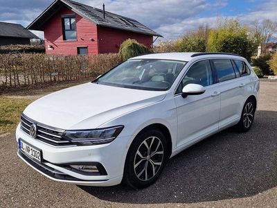 Gebraucht VW Passat Business 150 PS (110 kW) 2020 Weiß Limousine