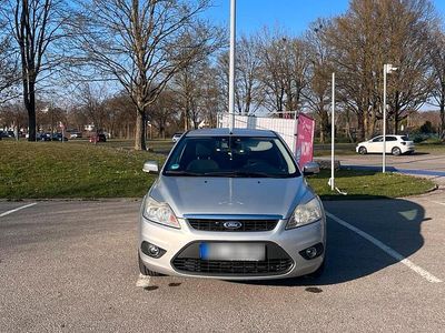 Gebraucht Ford Focus 100 PS (73 kW) 2008 Limousine