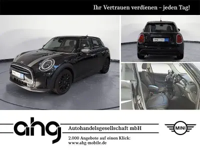Gebraucht Mini ONE Essential 102 PS (75 kW) 2022 Midnight black metallic Kleinwagen