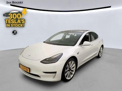 Weiß Gebraucht 2020 Tesla Model 3 Standard Range Limousine | 17.900 € (Fairer Preis)