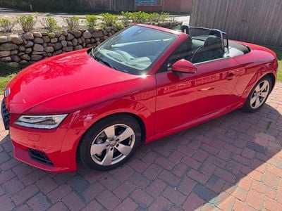 Gebraucht Audi TT Roadster Design 245 PS (180 kW) 2019 Rot Cabrio