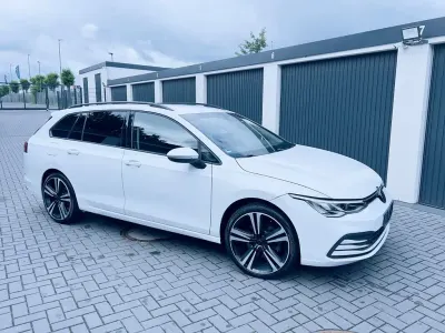 Gebraucht VW Golf VII Active 150 PS (110 kW) 2021 Weiß Kleinwagen
