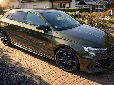 Gebraucht Audi RS3 Ambiente 400 PS (294 kW) 2024 Grün Limousine