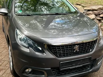 Gebraucht Peugeot 2008 Active 82 PS (60 kW) 2018 Grau SUV