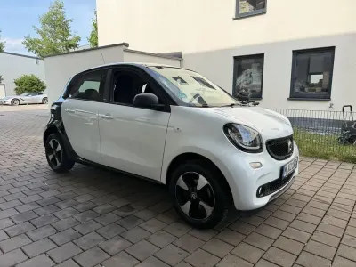 Gebraucht Smart ForFour 90 PS (66 kW) 2019 Weiß Kleinwagen