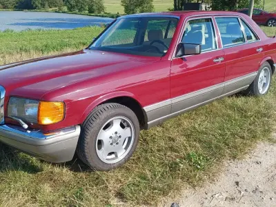 Gebraucht Mercedes 500 245 PS (180 kW) 1986 Rot Limousine