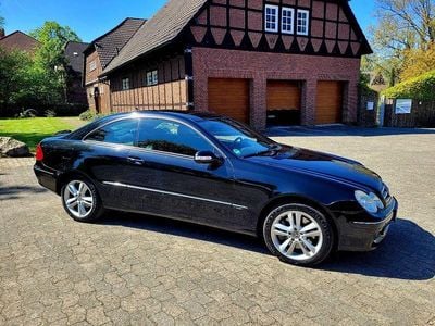 Usata Mercedes CLK320 224 CV (164 kW) 2007 Nero Coupé