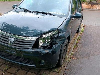 gebraucht Dacia Sandero 90 PS Unfall