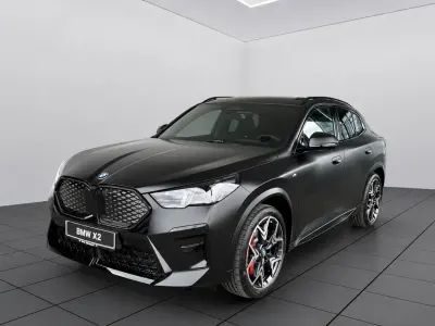 Gebraucht BMW iX2 M Sport 230 kW (313 PS) 2025 Schwarz SUV