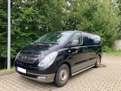 Hyundai H-1