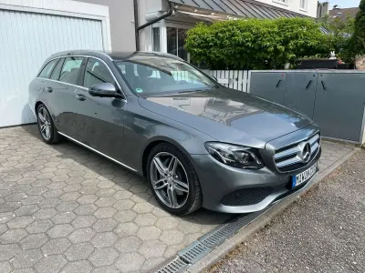 Gebraucht Mercedes E350 Avantgarde 258 PS (189 kW) 2017 Selenitgrau Kombi