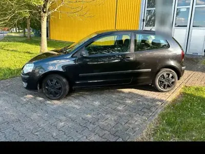 Usata VW Polo Comfortline 54 CV (39 kW) 2005 Nero Utilitaria