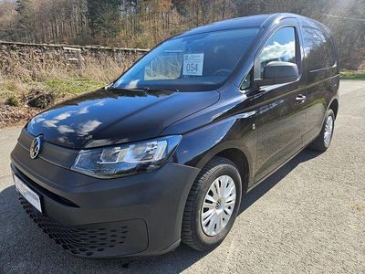 Second-hand VW Caddy 102 CP (75 kW) 2023 Negru Monovolum