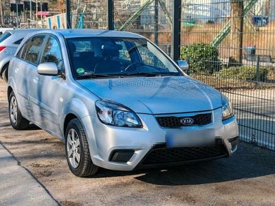 Gebraucht Kia Rio 97 PS (71 kW) 2011 Kleinwagen