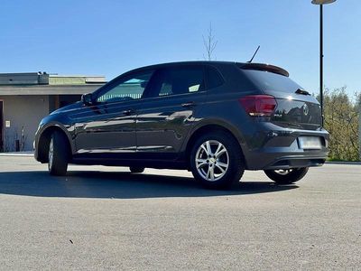 Usata VW Polo Comfortline 95 CV (69 kW) 2018 Grigio Utilitaria