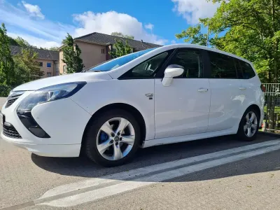 Gebraucht Opel Zafira Tourer Edition 150 PS (110 kW) 2013 Weiß Van / Kleinbus