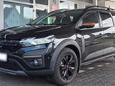 Gebraucht Dacia Jogger Extreme 102 PS (75 kW) 2024 Schwarz Van / Kleinbus