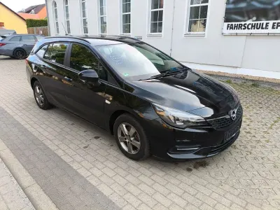 Gebraucht Opel Astra Innovation 122 PS (89 kW) 2021 Schwarz Limousine