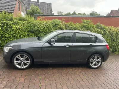 Gebraucht BMW 118 Sport Line 143 PS (105 kW) 2014 Grau Kleinwagen