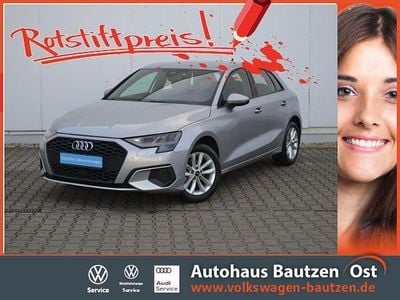 Gebraucht Audi A3 Basis 110 PS (80 kW) 2022 Silber (florettsilber metallic) Limousine