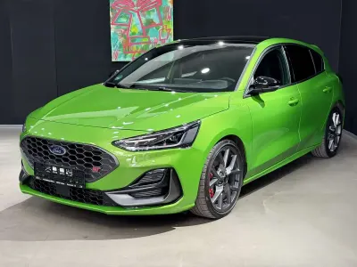 Gebraucht Ford Focus ST 280 PS (205 kW) 2025 Mean green Kleinwagen