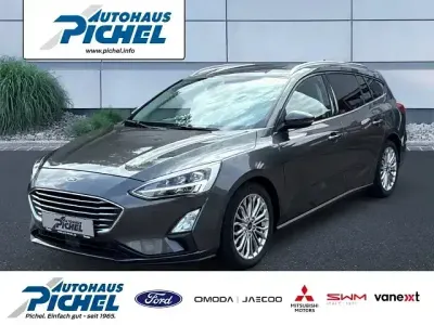 Używany Ford Focus Titanium 125 KM (91 kW) 2018 Szary Kombi