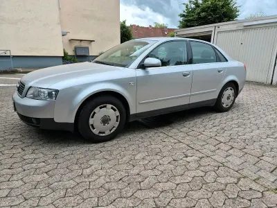 Gebraucht Audi A4 102 PS (75 kW) 2003 Silber Limousine