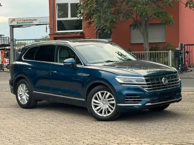 Gebraucht VW Touareg Elegance 286 PS (210 kW) 2020 Blau SUV