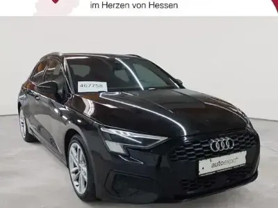 Gebraucht Audi A3 Ambiente 150 PS (110 kW) 2023 Brillantschwarz Limousine