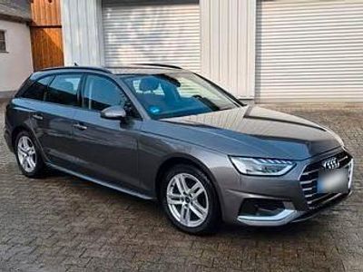 Gebraucht Audi A4 Advanced Plus 163 PS (119 kW) 2022 Grau Kombi