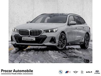 Gebraucht BMW 520 M Sport 197 PS (144 kW) 2025 Grau Kombi