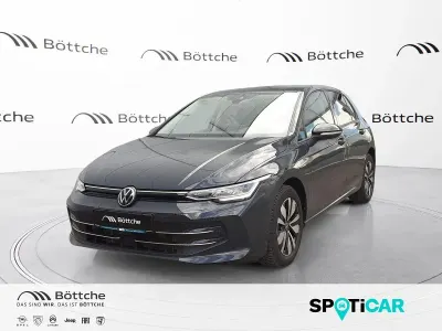 Gebraucht VW Golf VIII Goal 116 PS (85 kW) 2024 Uranograu Limousine