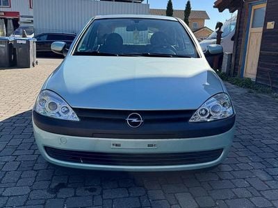 Usata Opel Corsa 75 CV (55 kW) 2002 Verde Utilitaria