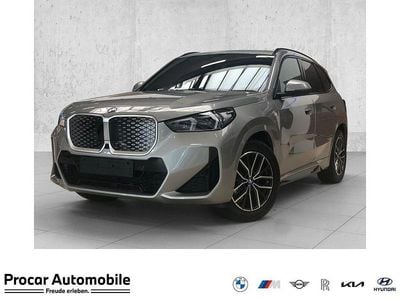 Silber Gebraucht 2025 BMW iX1 M Sport SUV | 44.100 € (Superpreis)