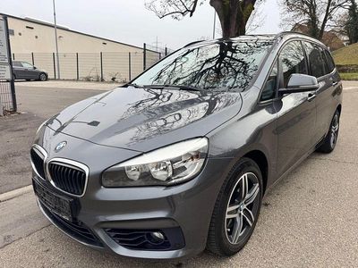Gebraucht BMW 218 Sport Line 150 PS (110 kW) 2015 Grau Kombi