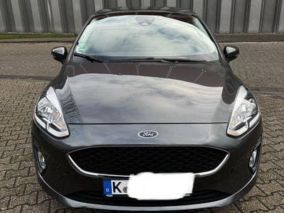 Gebraucht Ford Fiesta Trend 101 PS (74 kW) 2018 Grau Kleinwagen