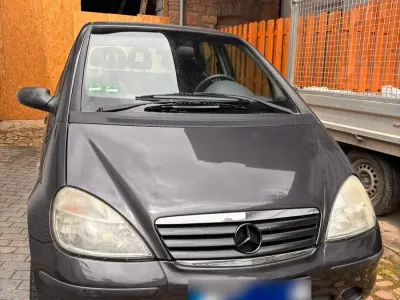 Gebraucht Mercedes A140 82 PS (60 kW) 2001 Schwarz Kleinwagen