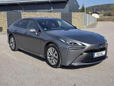Usata Toyota Mirai Executive 182 CV (133 kW) 2022 Precious metal Berlina