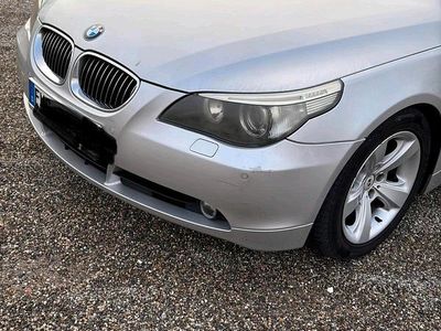 BMW 525