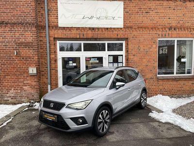 Gebraucht Seat Arona Beats 95 PS (69 kW) 2020 "urban" silber SUV