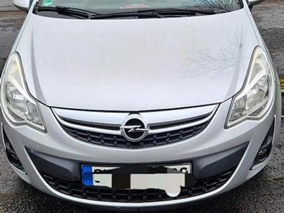 Silber Gebraucht 2011 Opel Corsa Satellite Limousine | 6.000 € (Fairer Preis)