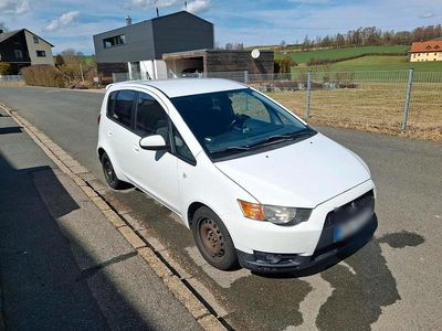 Gebraucht Mitsubishi Colt 109 PS (80 kW) 2010 Weiß Kleinwagen