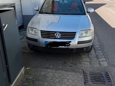 Usata VW Passat 131 CV (96 kW) 2004 Marrone Station wagon