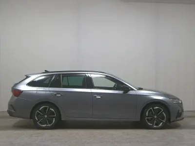 Gebraucht Skoda Octavia RS 245 PS (180 kW) 2024 Grau Kombi